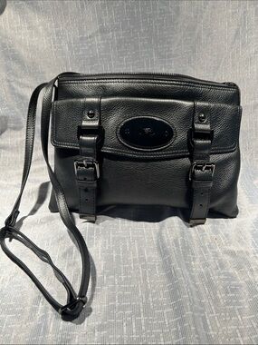 Danier Black Pebbled Leather Crossbody Bag - Pristine NWOT